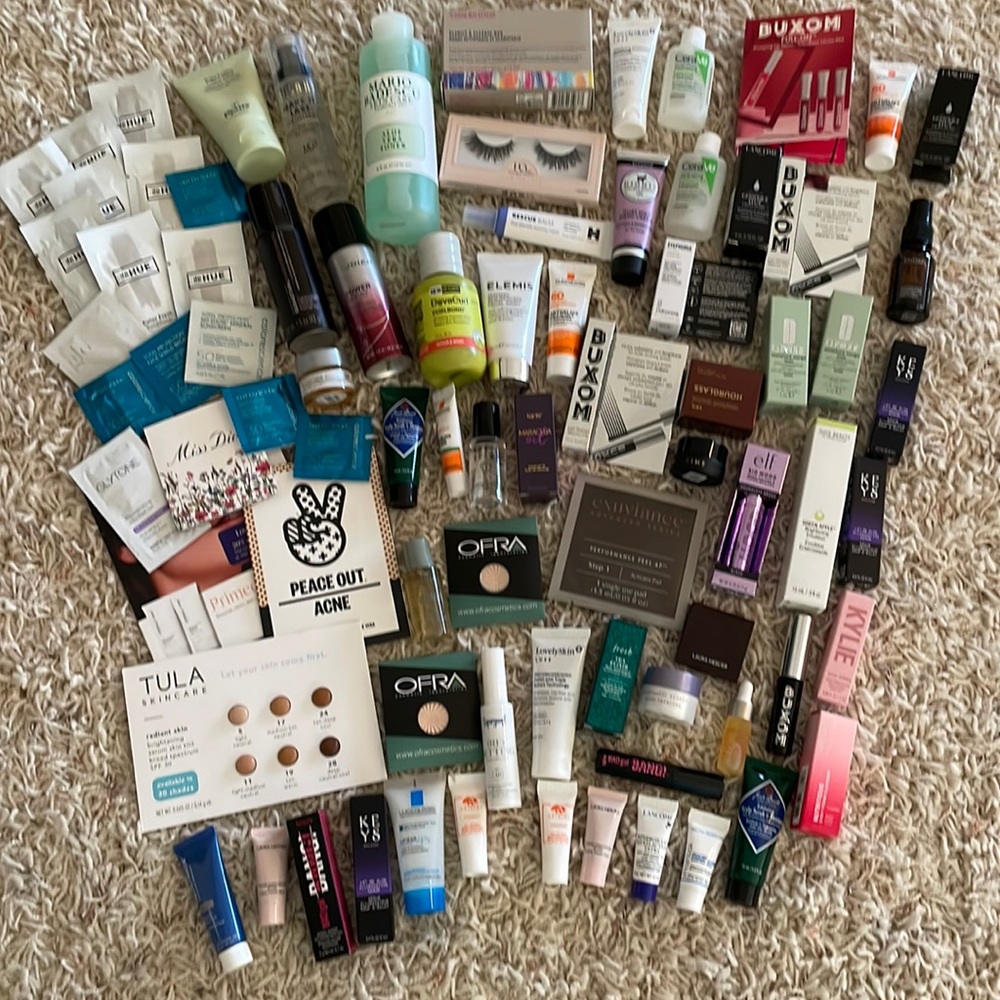 Huge 80 Piece Beauty Bundle Lot Mostly Prestige Deluxe Samples, All New